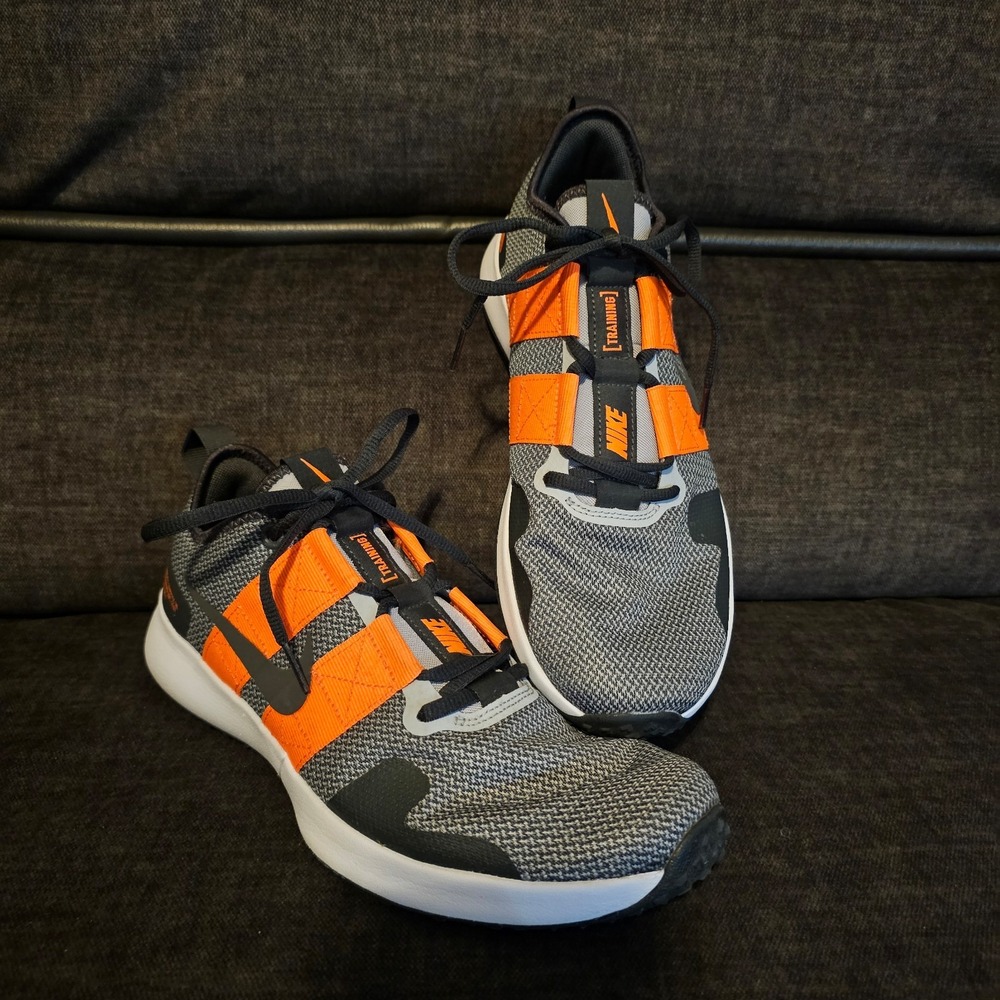 Nike Varsity Compete TR 2 Wolf Grey Total Orange Men's size 10
